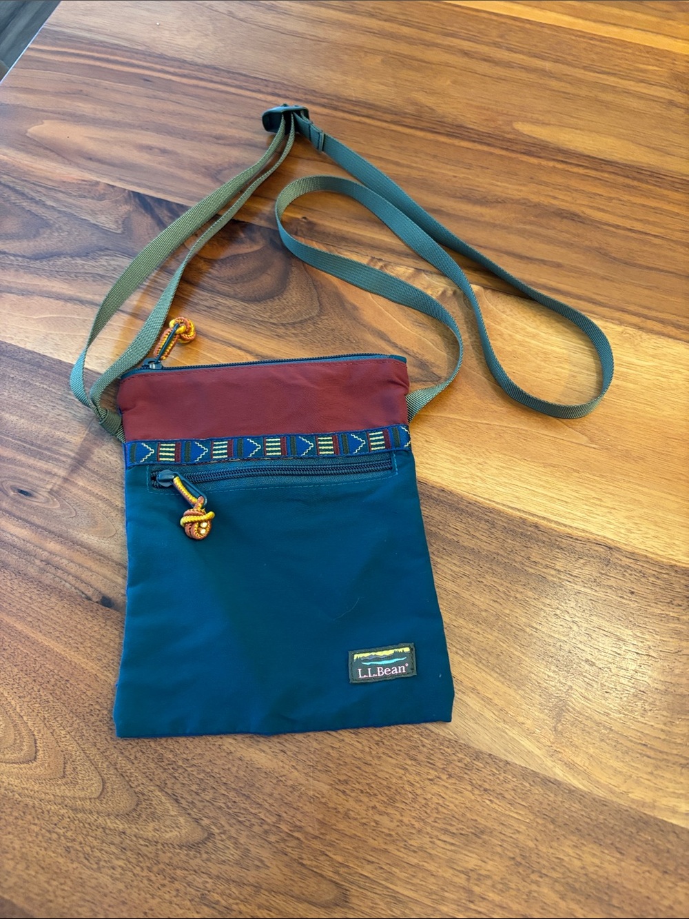L.L. Bean Tribal Teal Maroon Lightweight Crossbody Travel Purse